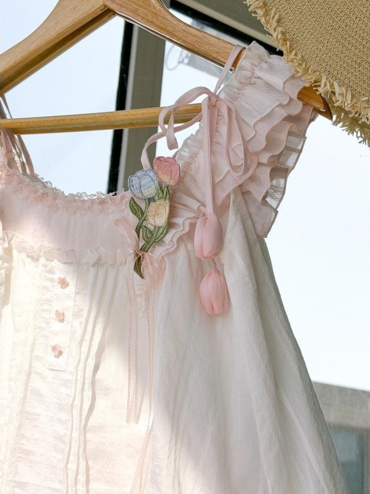 Sweet Kawaii Ruffle Trim Tulip - đánh giá và giá Cami Top Lace